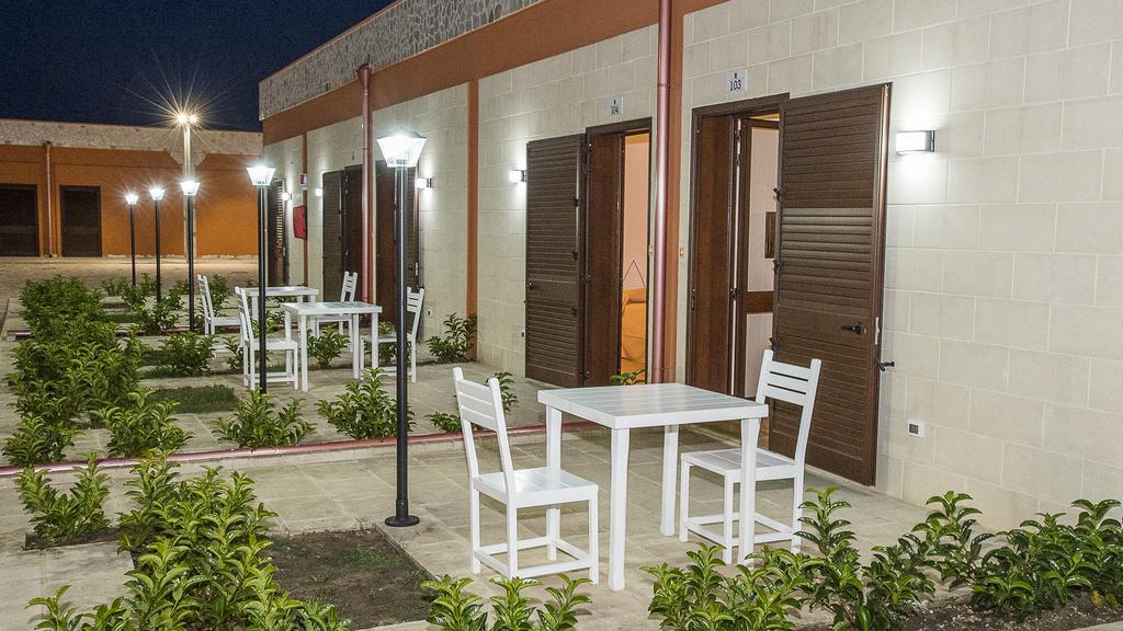 Agriturismo Tenuta Don Giovanni ميليندونيو المظهر الخارجي الصورة